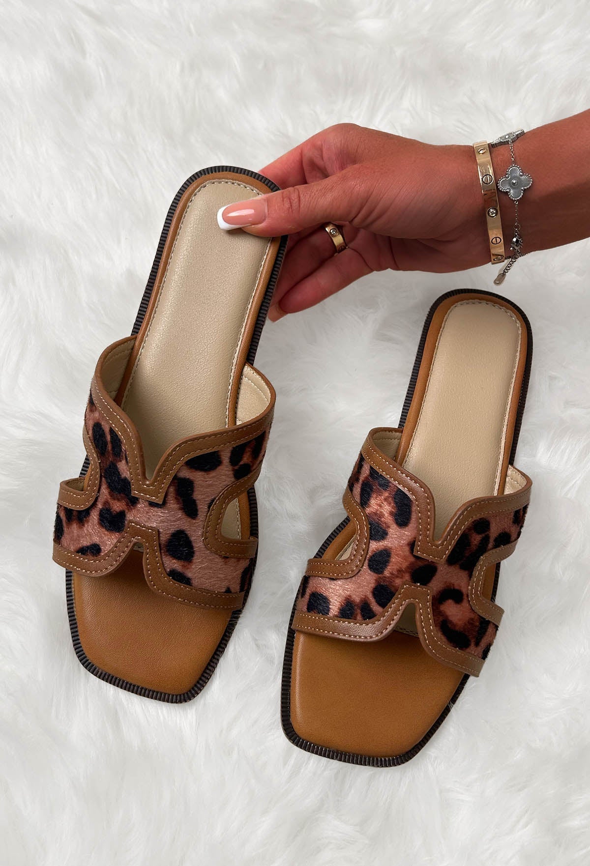 Day Dreamer Brown Leopard Print Sliders
