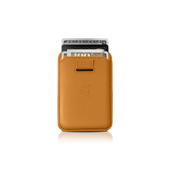 Cognac / iPhone 15 Pro