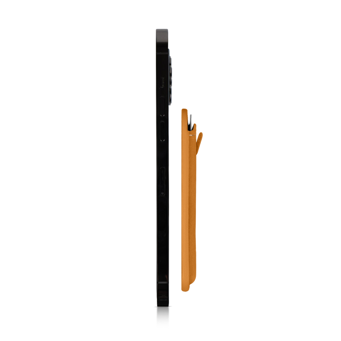Cognac / iPhone 17 Pro Max