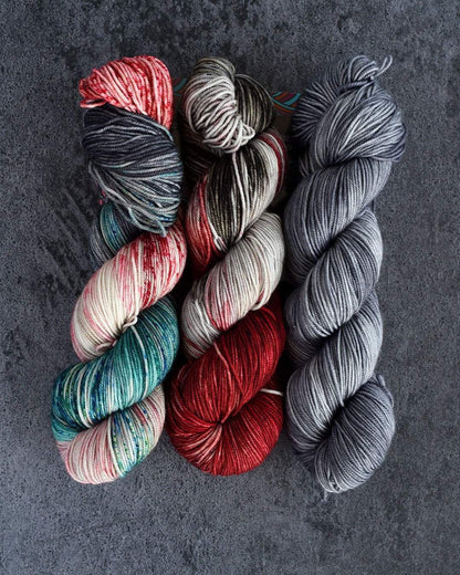 Destination Yarn Knitting Kit Lake Shore Shawl Kit