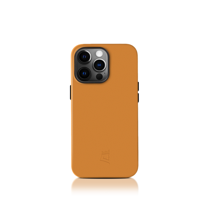 Cognac / iPhone 16 Pro
