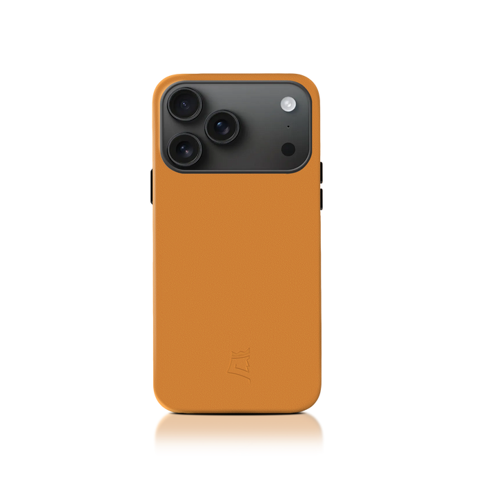 Cognac / iPhone 17 Pro Max