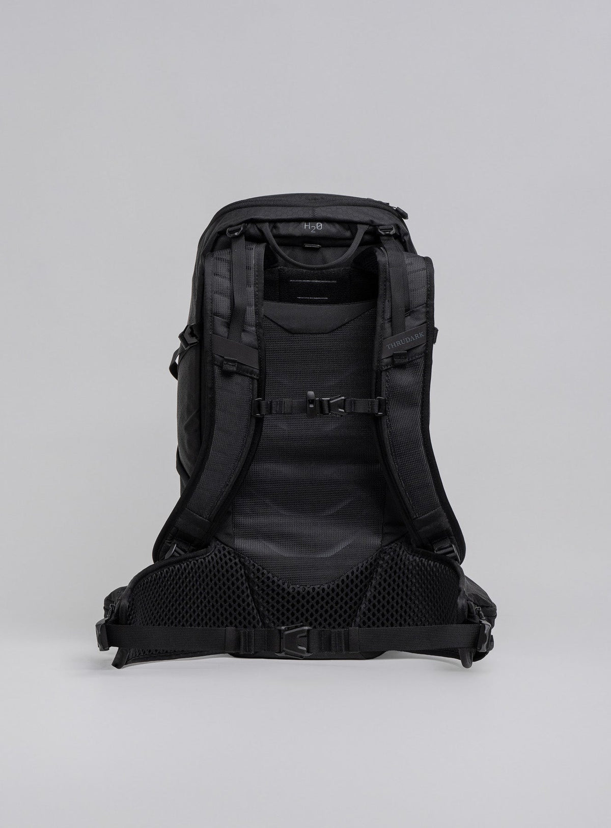 PINNACLE 28L HIKING BACKPACK