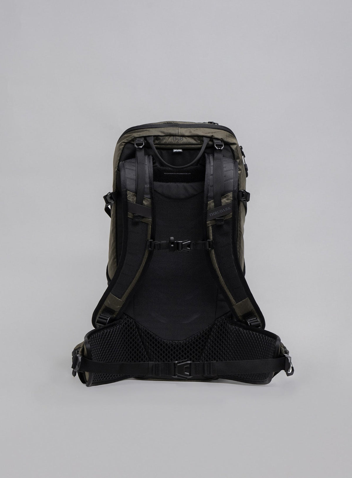 PINNACLE 28L HIKING BACKPACK